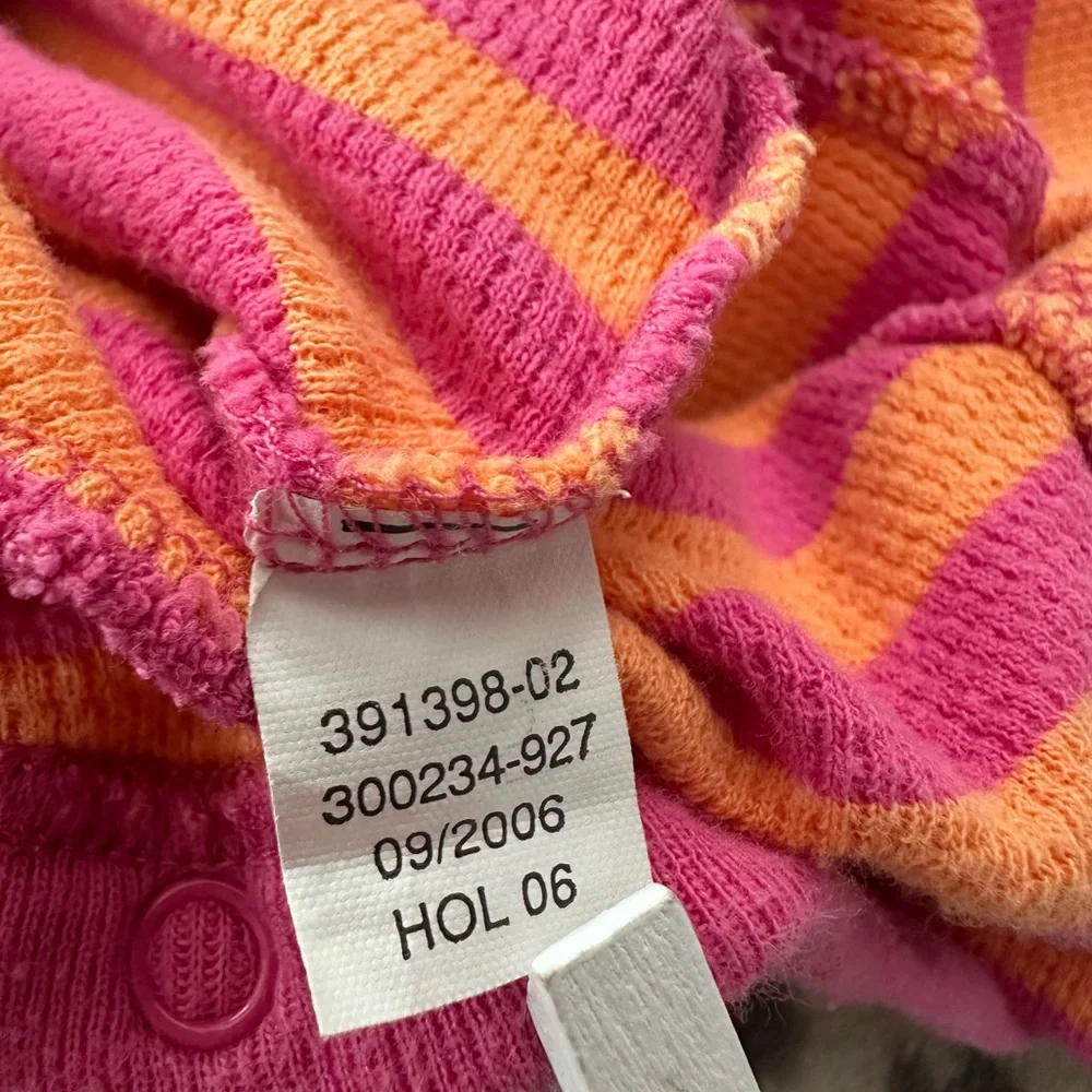 2006 babyGap Striped One Piece in Pink Orange Size 6-12 Newborn